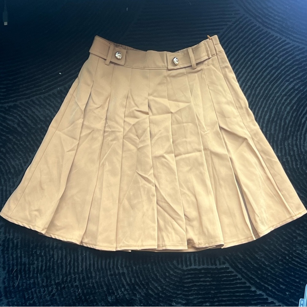 Tan High Wasted Pleated Skirt